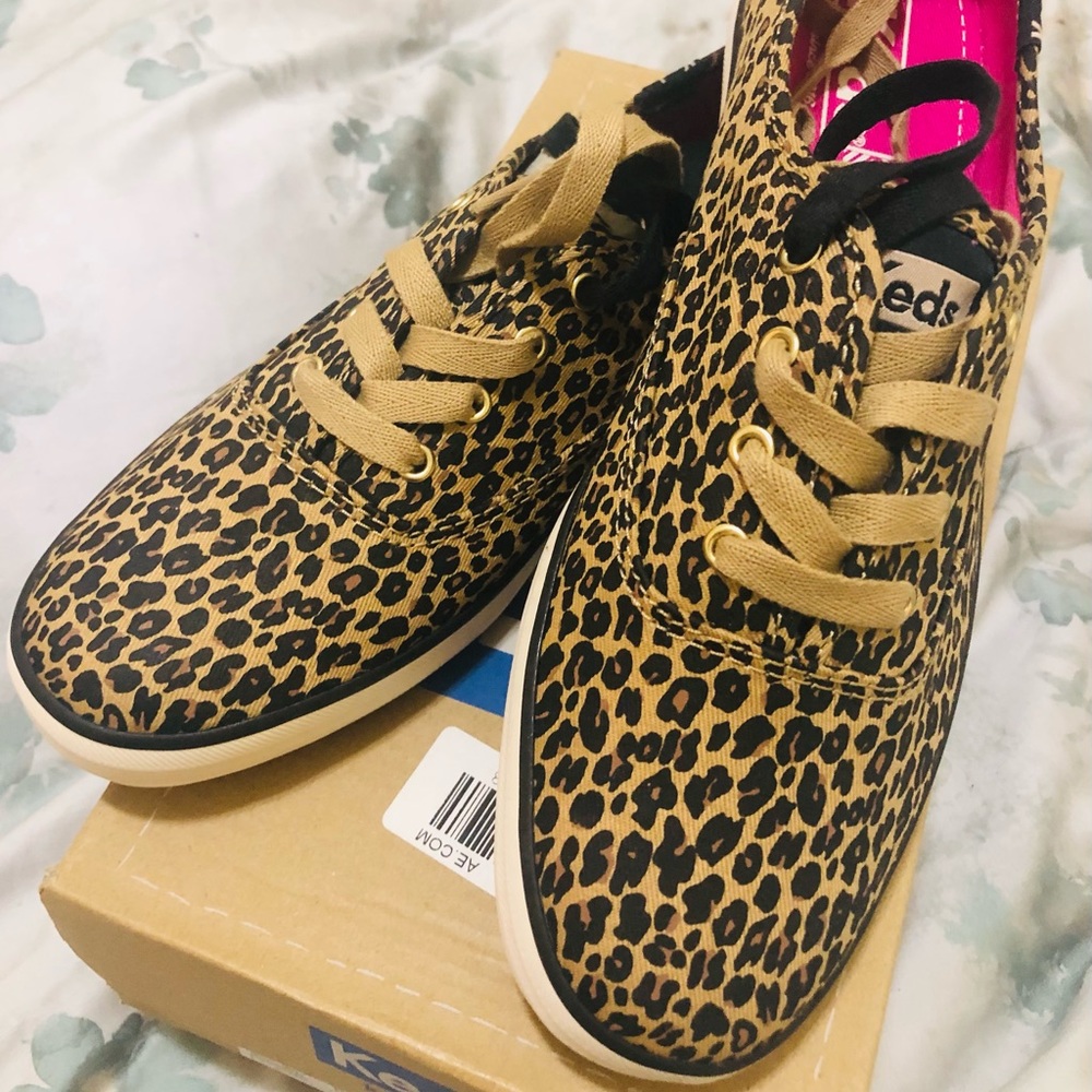 Keds Cheetah Leopard Heart BRAND NEW Tan color